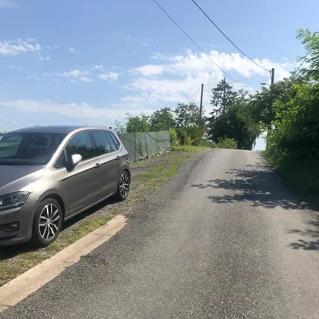 Konukevi Maison Des Lilas 3*